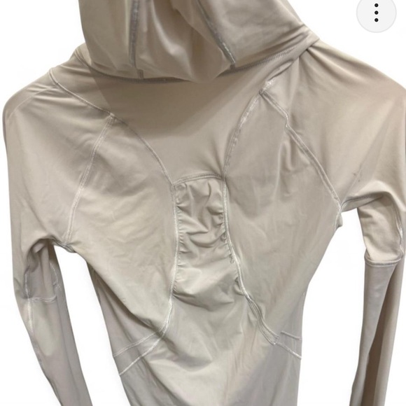 Lululemon Preformative Hoodie - Picture 4 of 4